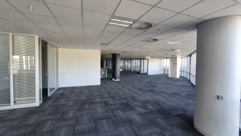 102 Rivonia Road, Sandton has a 984m² Office Space Available To Let (12)